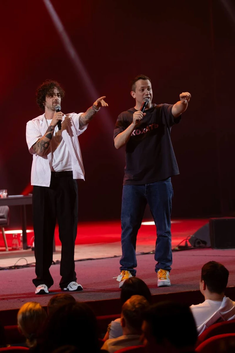 Дантес і Дурнєв на сцені