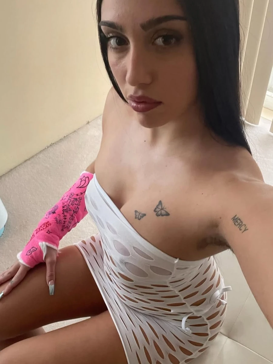 Мадонна похвалилася дочкою у сексі сукні з дірками на її 29-річчя