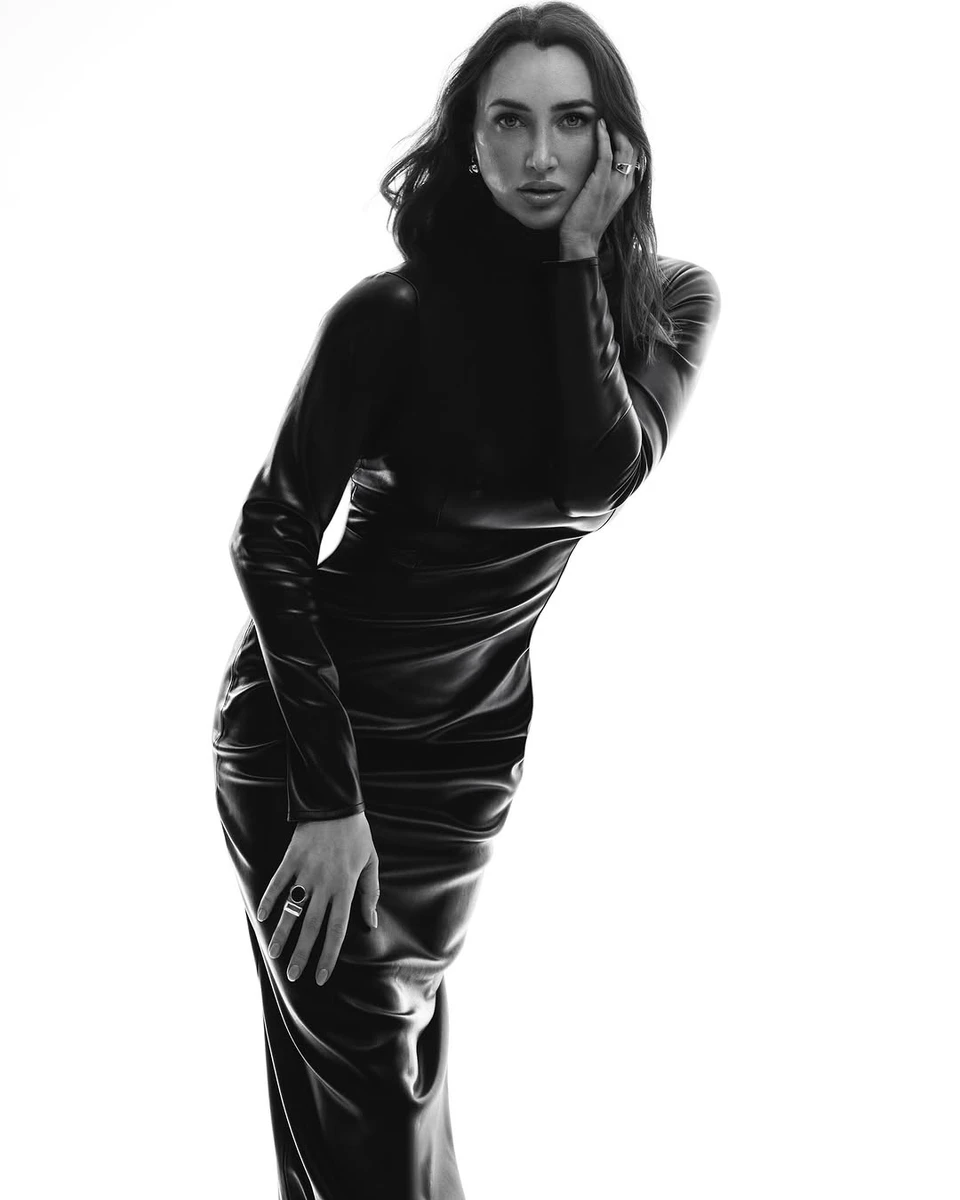 Гімнастка Різатдінова - фото у повний зріст