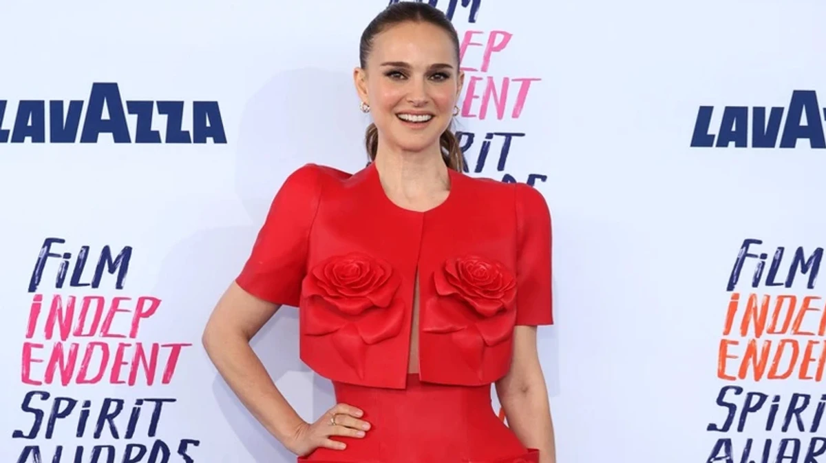 Наталі Портман позує для фото