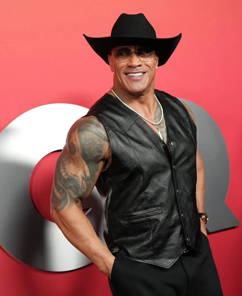 Дуейн Скеля Джонсон показав свою фігуру після скидання ваги