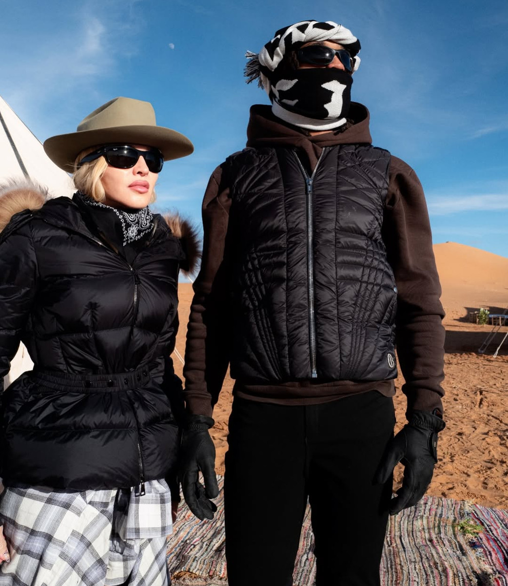 Мадонна з коханим попозувала в пустелі в Марокко