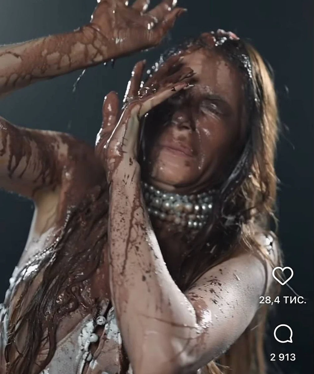 Приблизно так Наталка почувається, коли в її бік летить хейт 