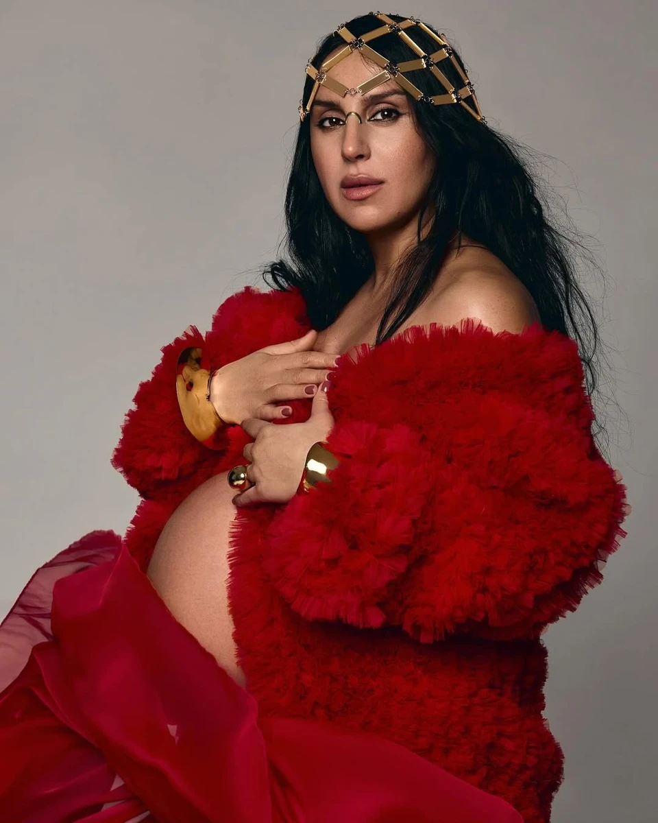 Джамала показала архівне фото