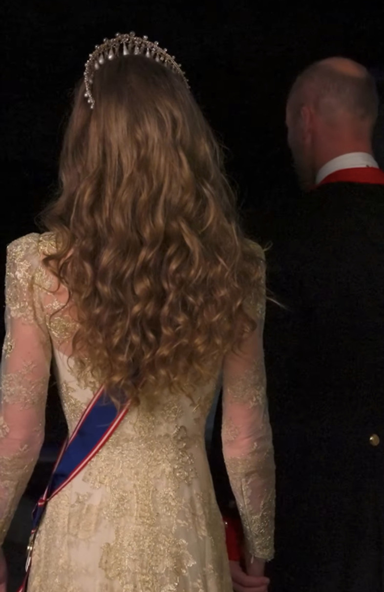 Кейт Міддлтон у блискучій сукні й тіарі леді Ді побувала на банкеті для Трампа