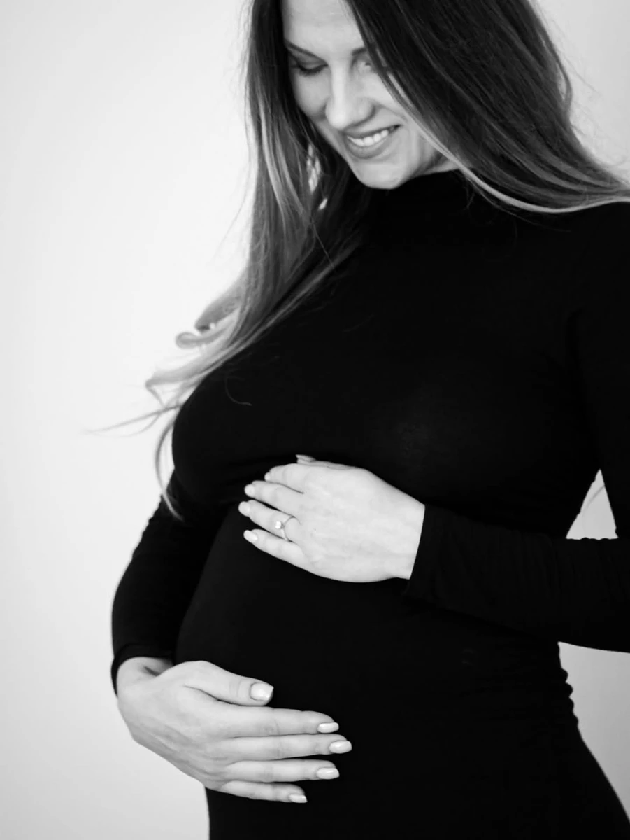 Вагітна Ольга Харлан на фото