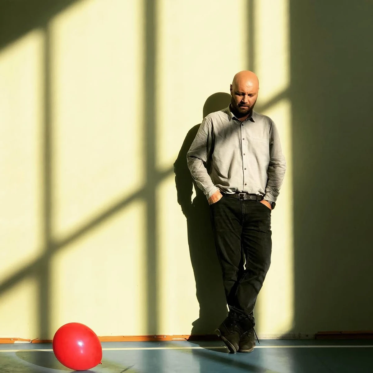 Дмитро Суржиков актор