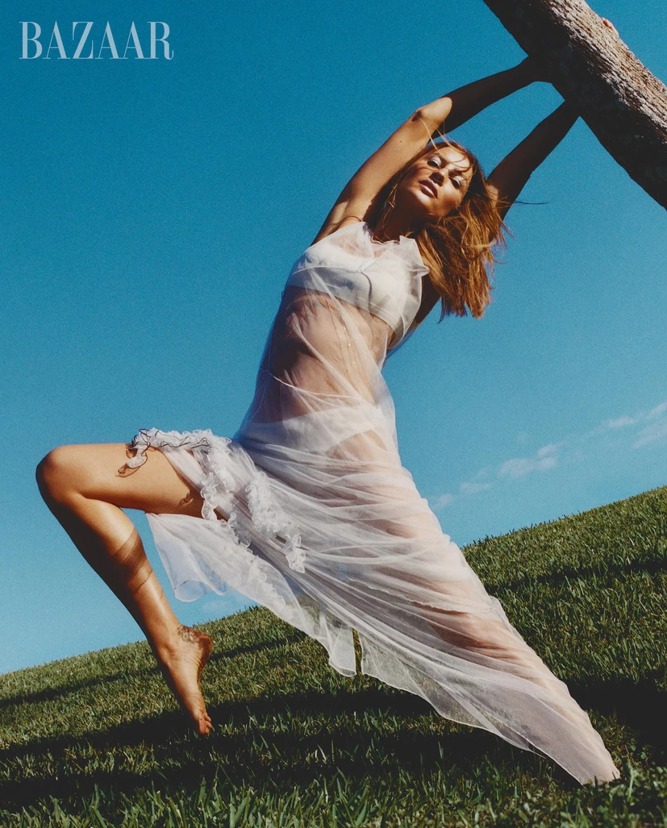 Модель показала треноване тіло