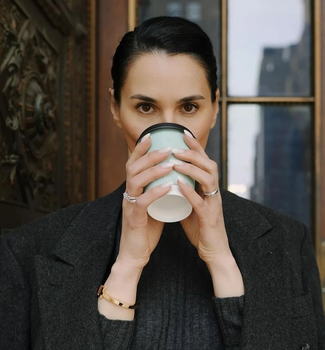 Маша Єфросиніна обирає подовжені форми овалу