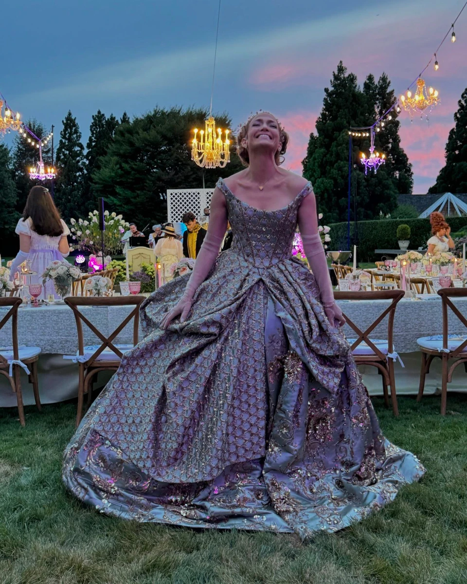 Артистка Дженніфер Лопес на вечірці