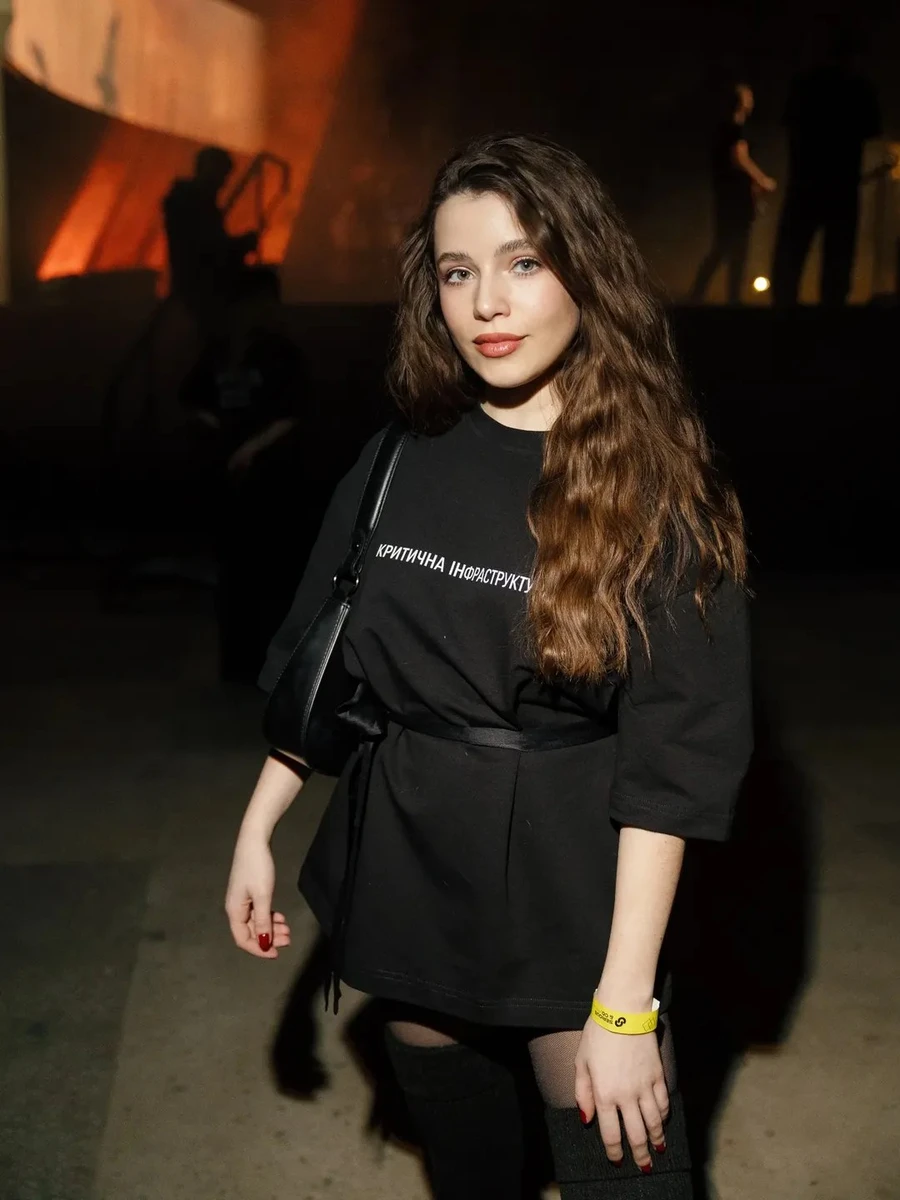 Христина Соловій у міні показалася на концерті Дантеса