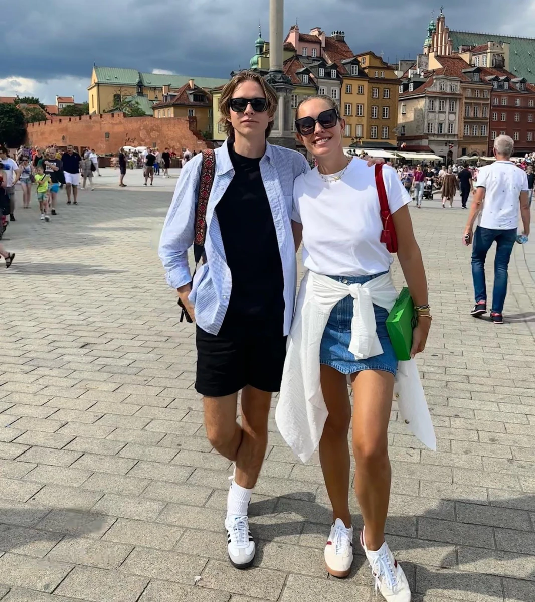 Хлопець навається на IT-спеціаліста