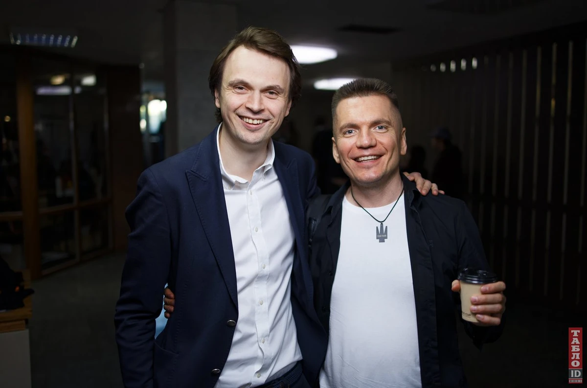 Політолог Микола Давидюк та волонтер і засновник Повернись живим Віталій Дейнега 