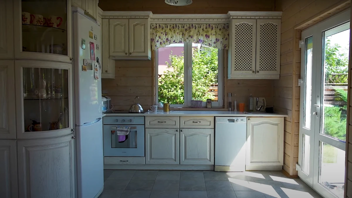 Марічка Падалко показала світлу кухню у своєму заміському будинку