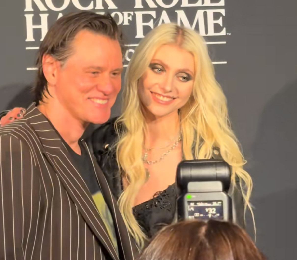 Джим Керрі показав заморожене обличчя після ботоксу