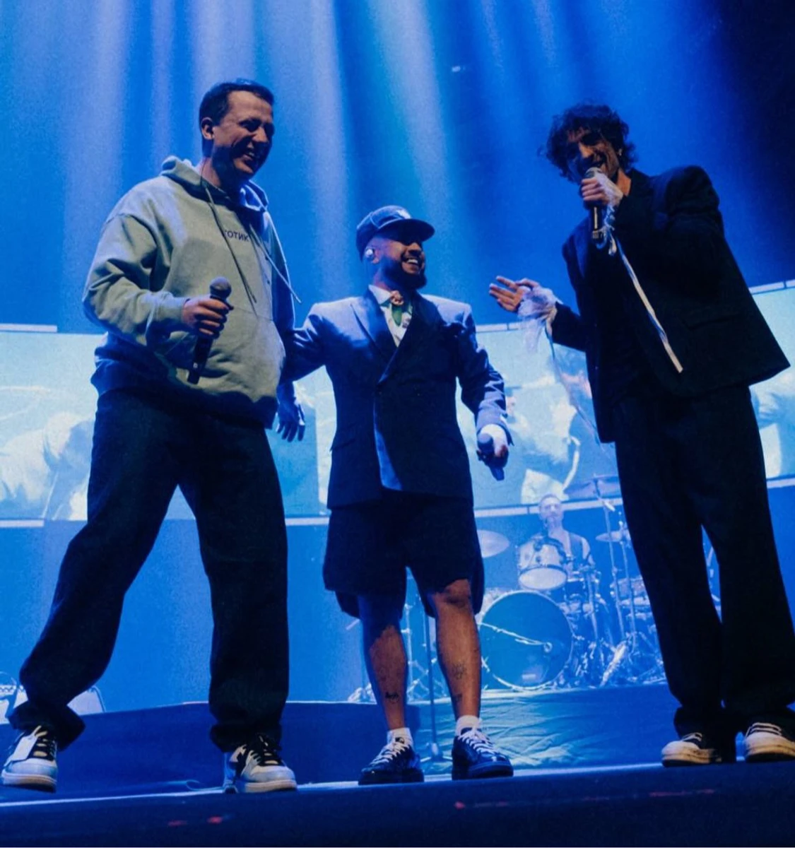 Дантес, Монатік та Олексій Дурнєв заспівали разом на концерті