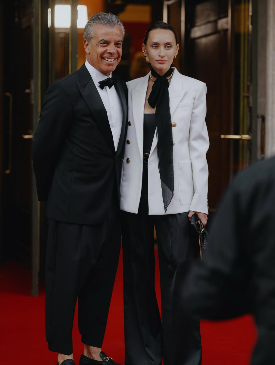 Валід Арфуш привітав нову кохану з річницею