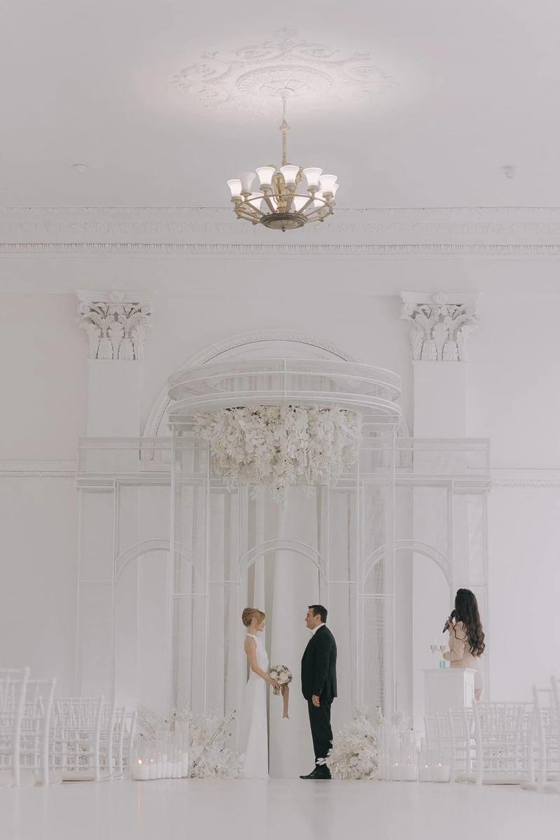 Вікторія вперше публікує фото з весілля