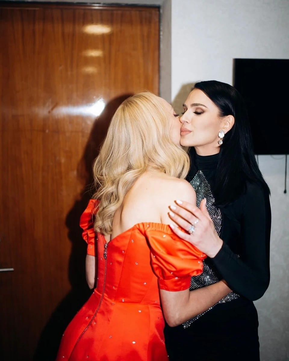 Оля Полякова привітала Єфросиніну з днем народження