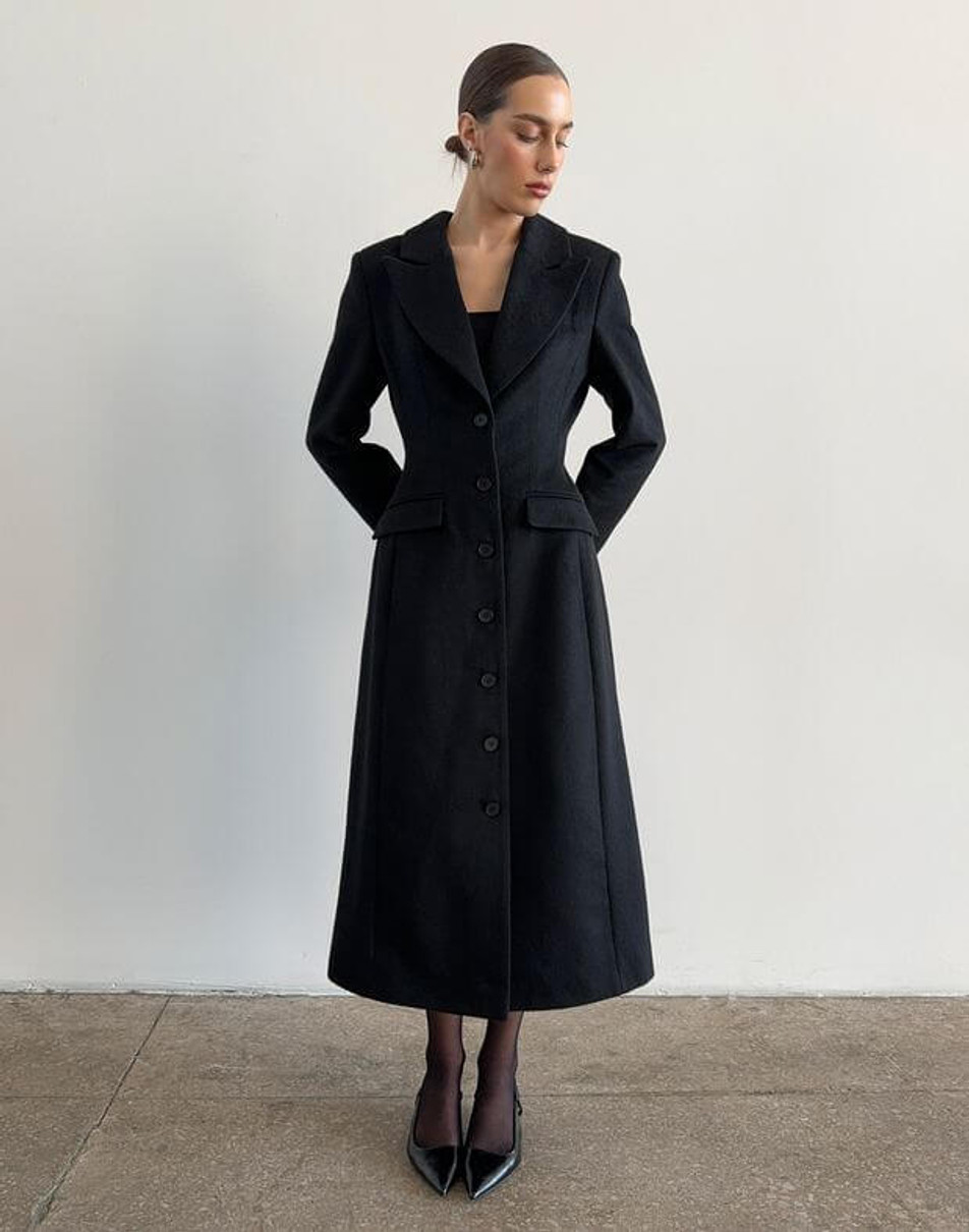 Приталене пальто