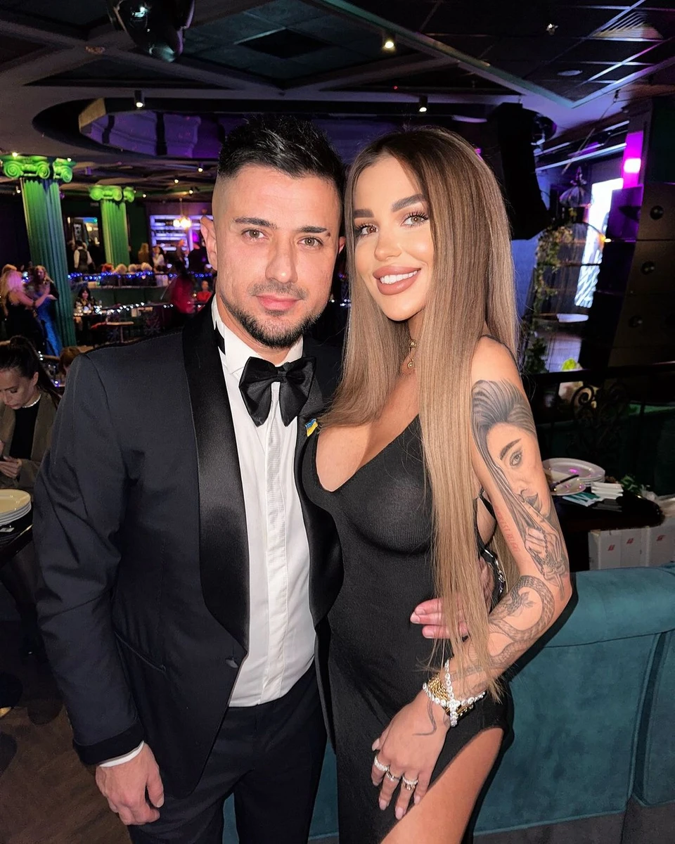 Кохання ніколи не закінчується, - написав під фото екс Ані Лорак