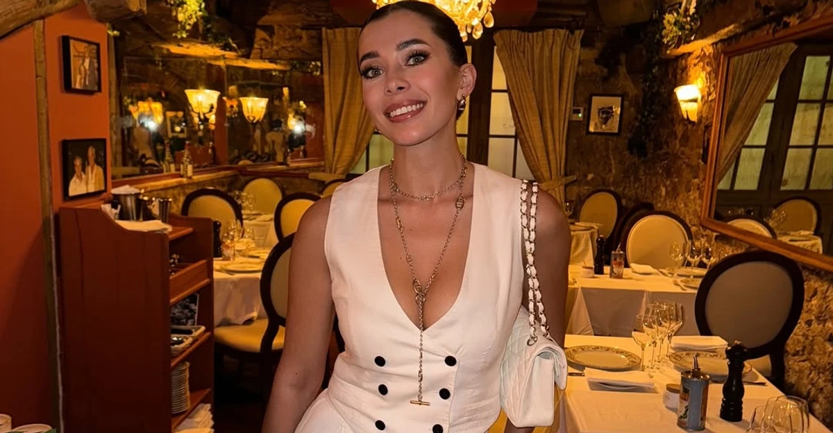 Анна Неплях попозувала для фото