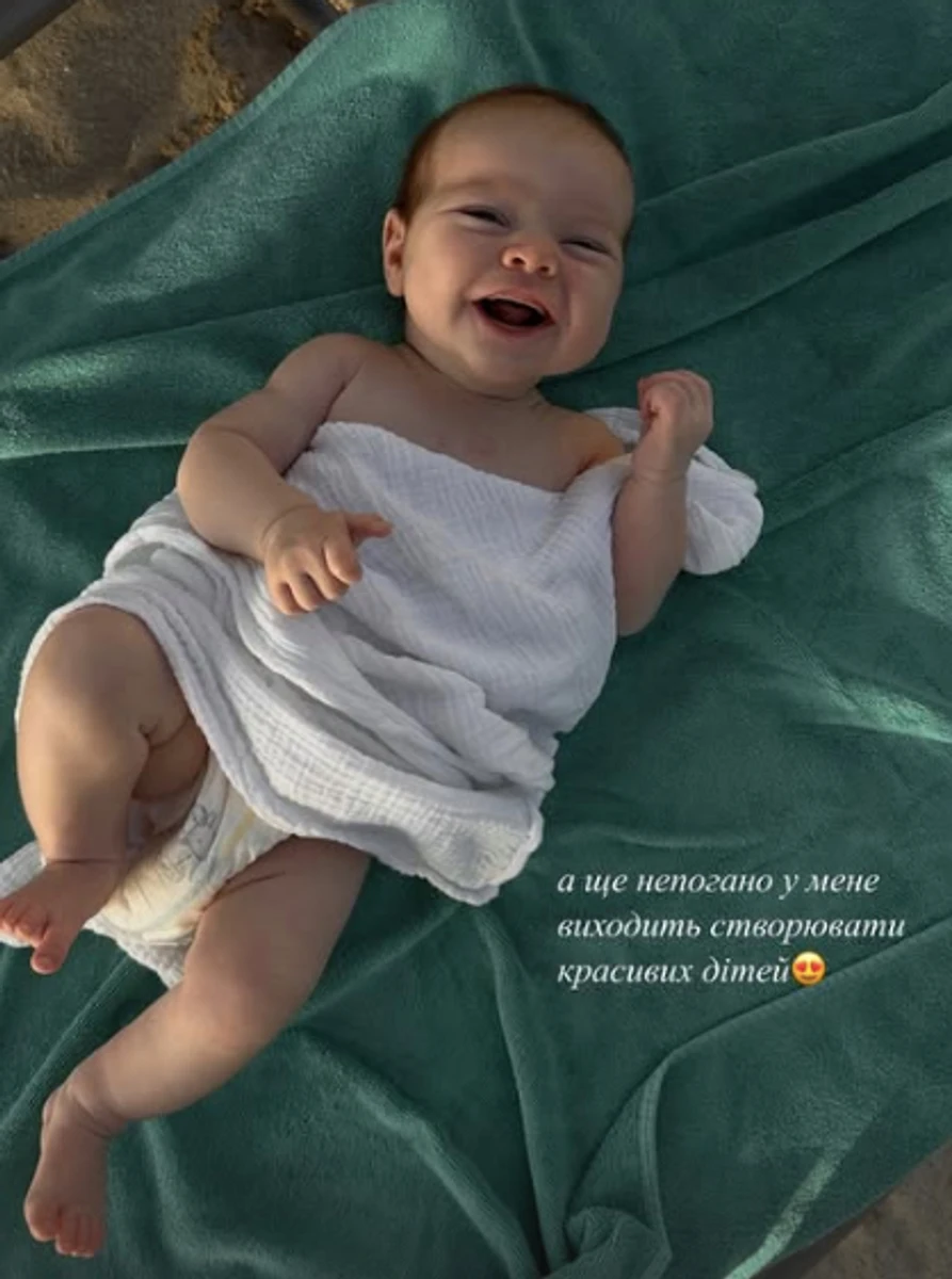 Таня Пренткович показала 2-місячну дитину біля океану