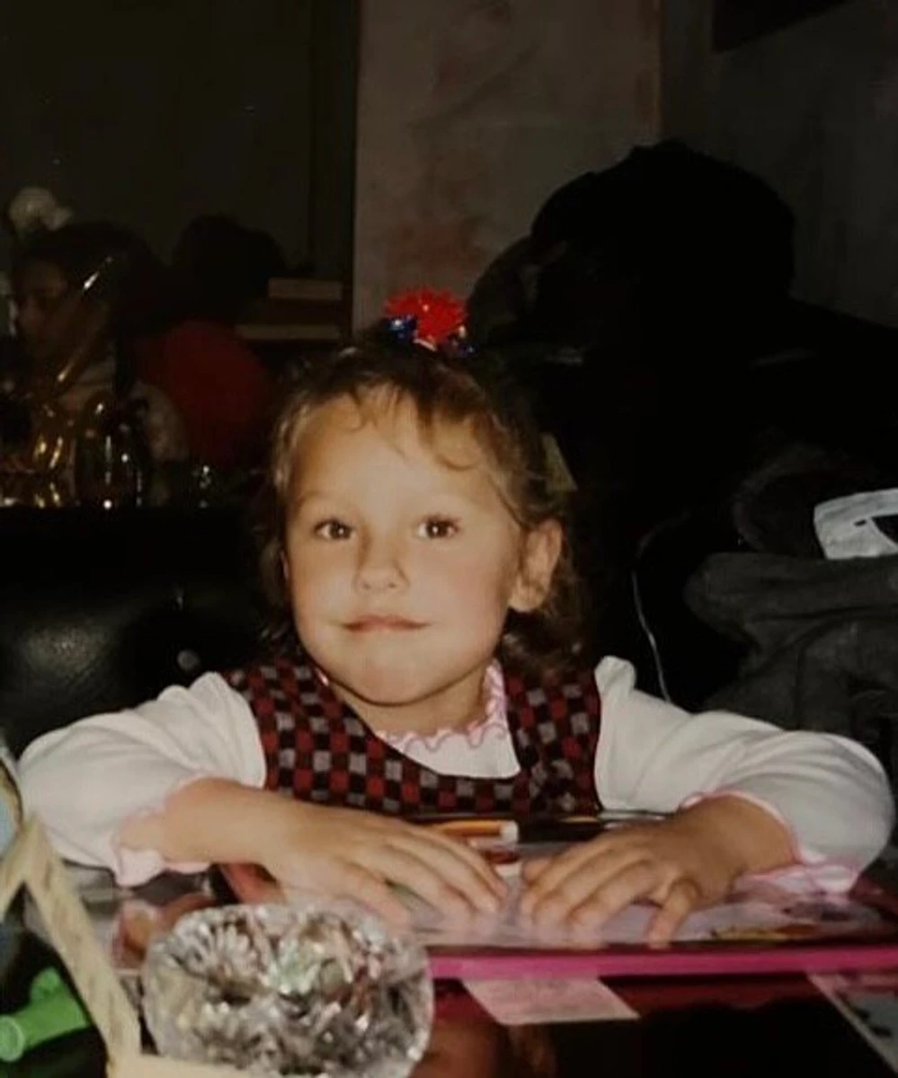 Даша Квіткова маленька