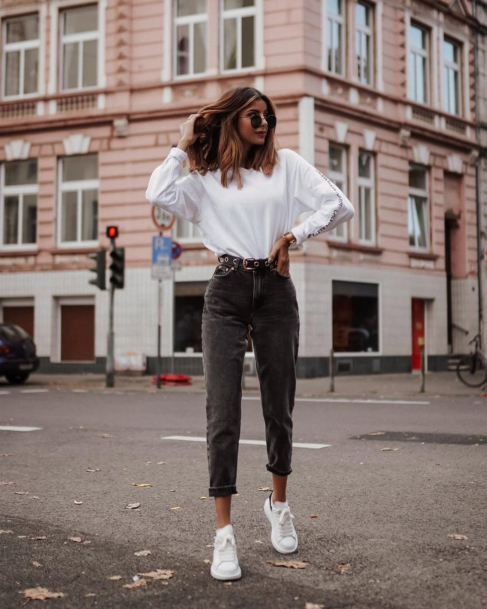 Образ з 2016-го року