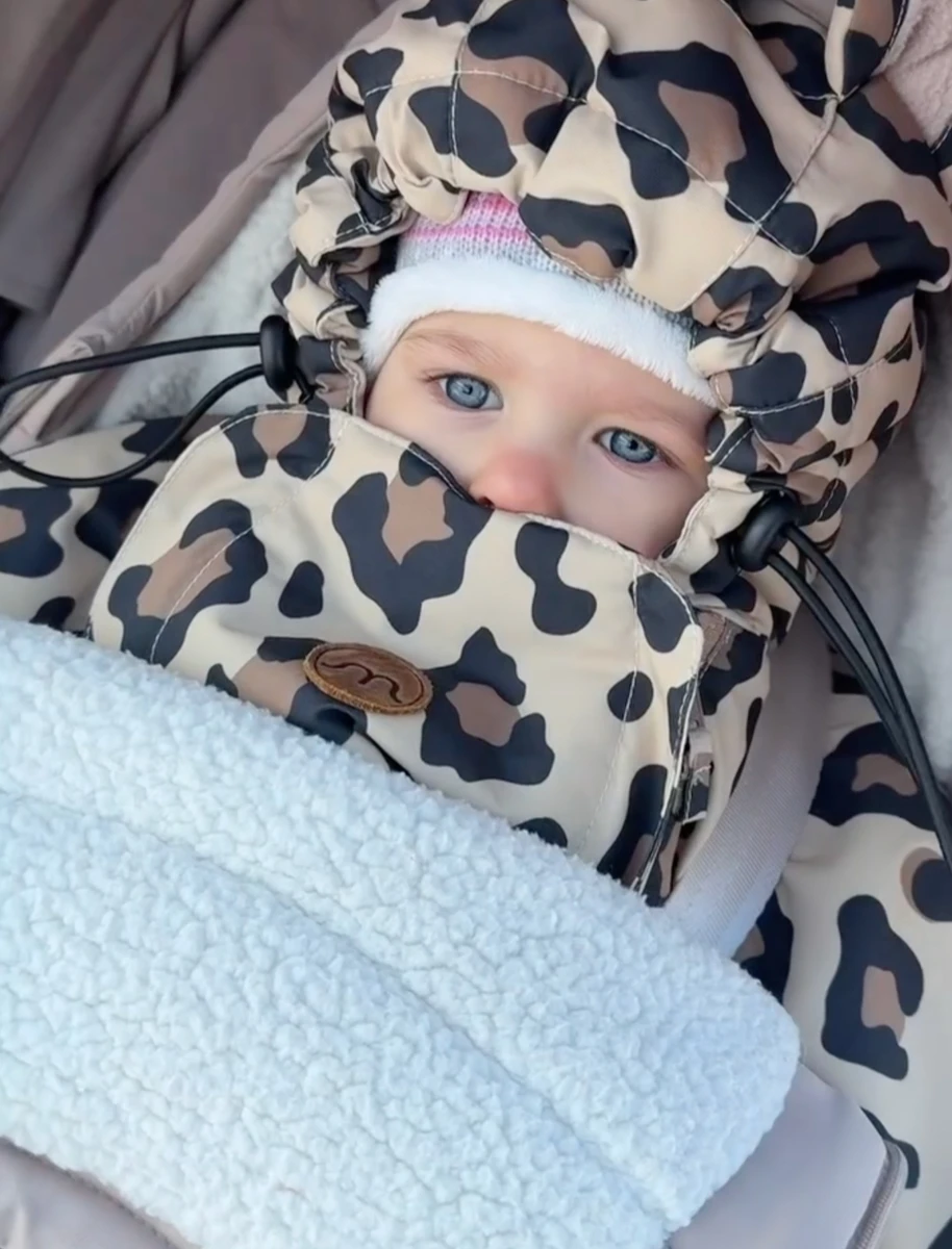 Дружина Позитива показала зимові прогулянки з дочкою