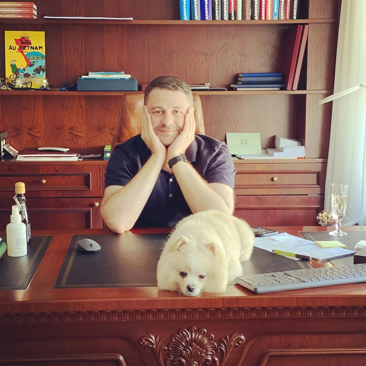 Сергій Перман в кабінеті