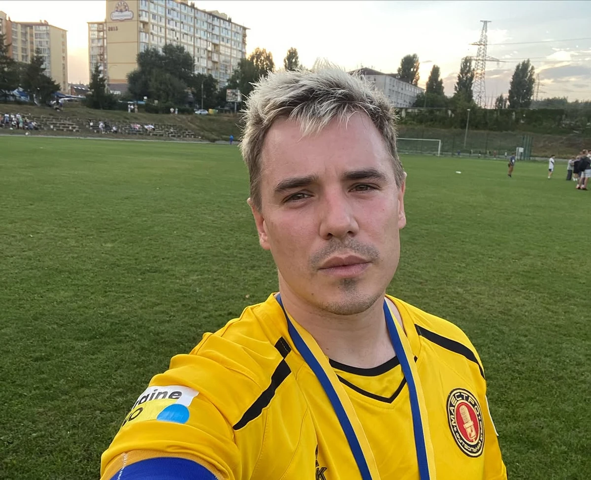 Вадим Олійник професійно грає у футбол