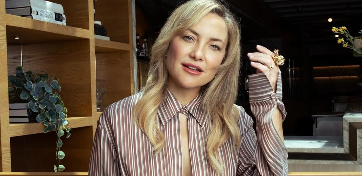 Кейт Хадсон зазнімкувалась у бікіні на відпочинку з родиною