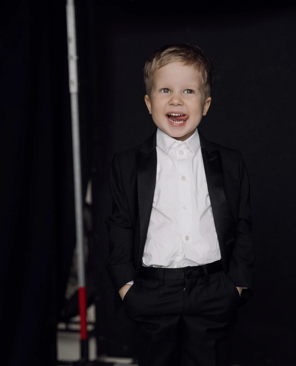 У Каті з Юрою росте артистичний малюк 