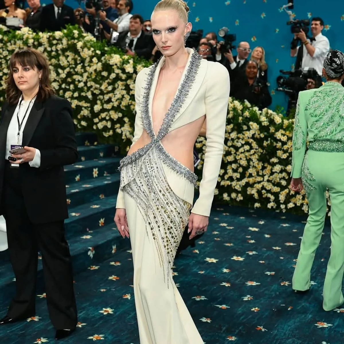 Алекс Консані на червоному хіднику