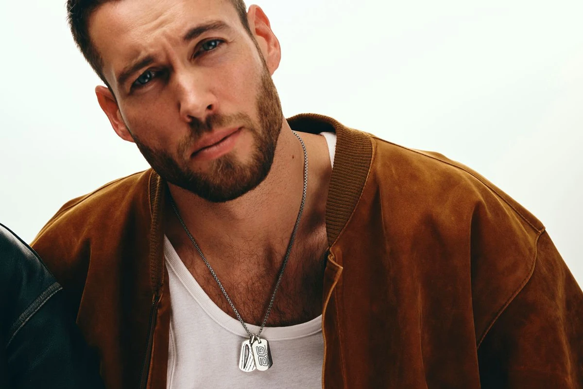 Тимур попозував для кампейну коханої