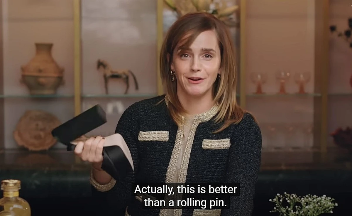 Емма дійшла висновку, що для подрібнення льоду туфля навіть зручніша, ніж качалка