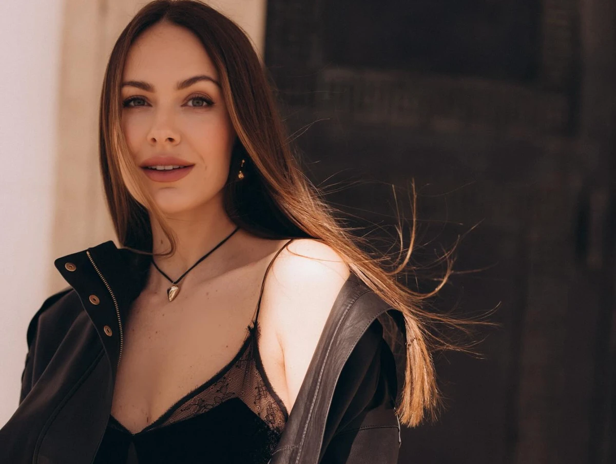 Христина в сукні