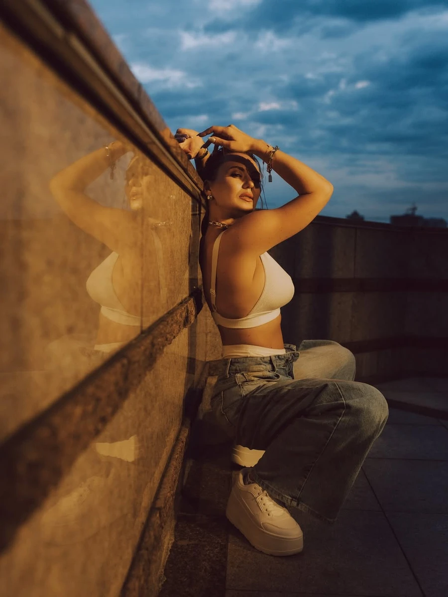 Анна Саліванчук показала нові фото