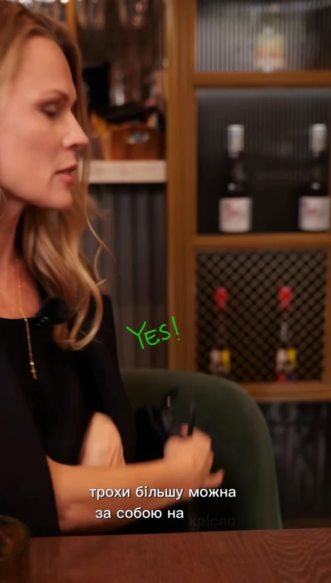 Оля Фреймут показала, як зберігати аксесуари в ресторані
