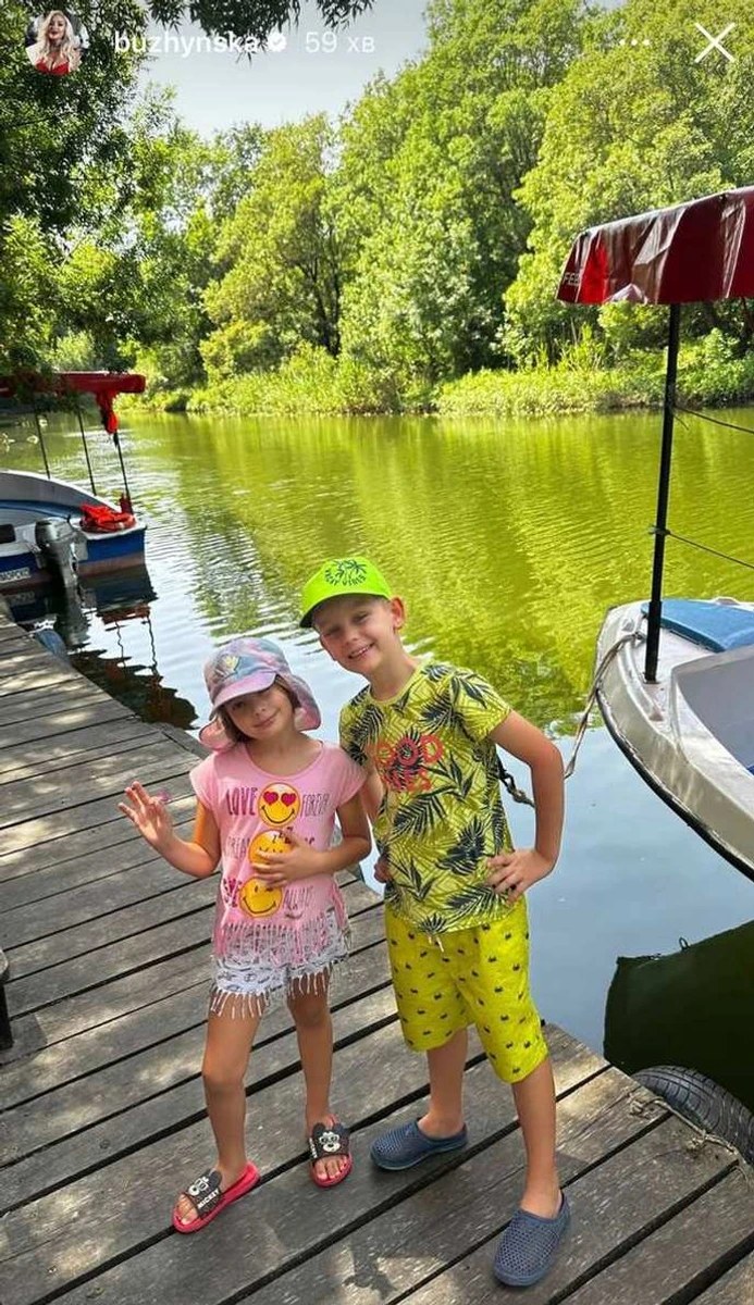 Діти Катерини Бужинської відпочивають з нею в Болгарії