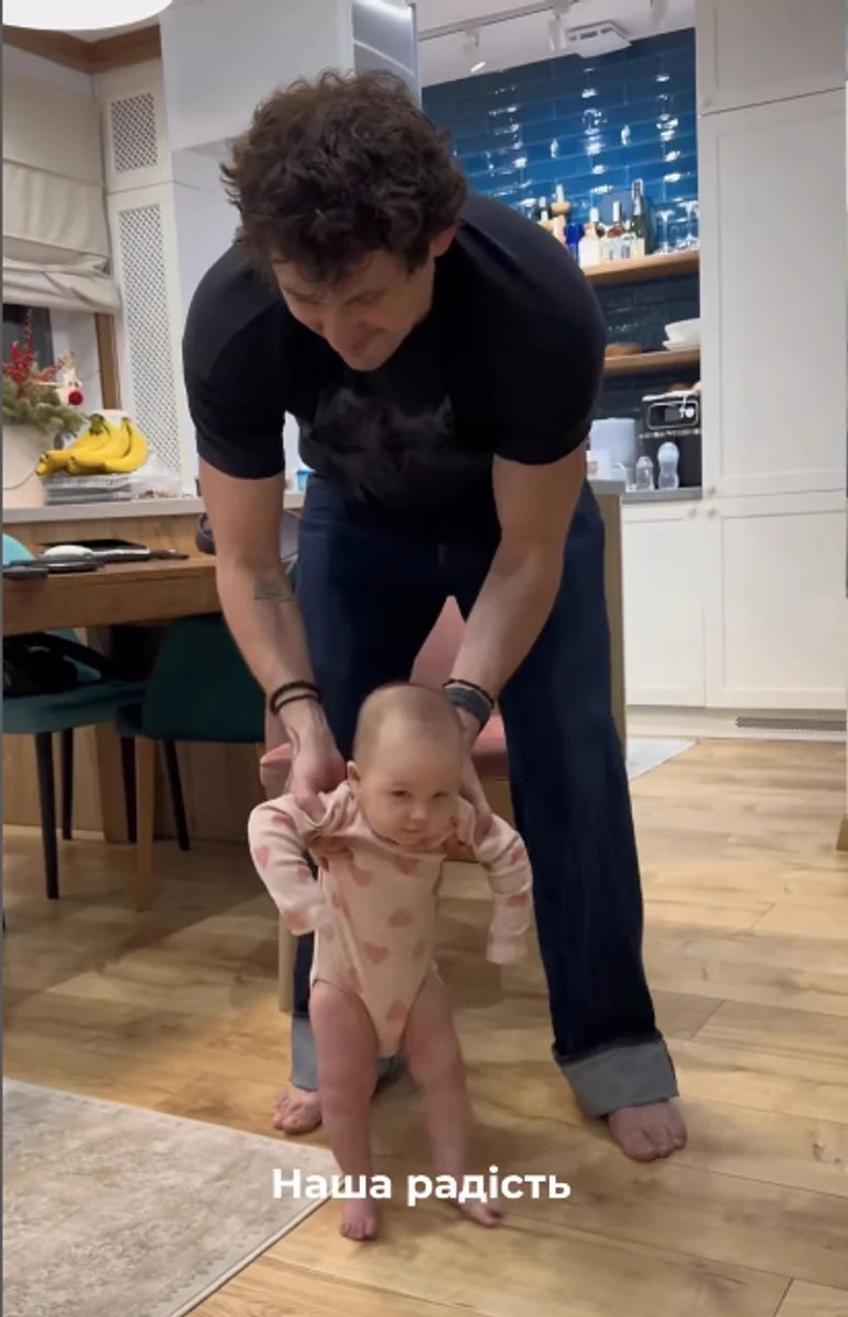 Євген Кот показав танці з дочкою