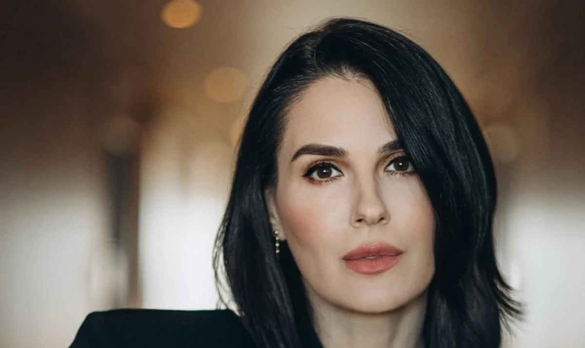 Маша Єфросиніна