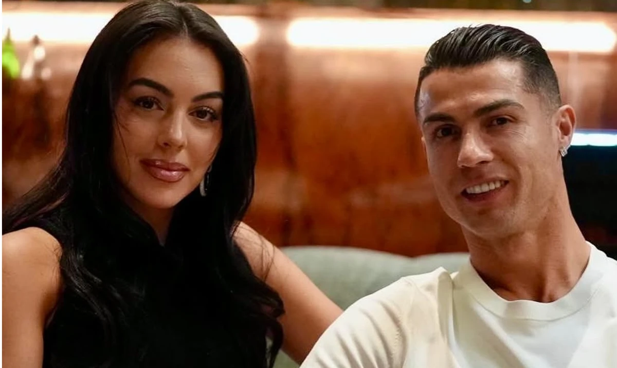 Кріштіану Роналду і Джорджина Родрігес замилували фото з дітьми