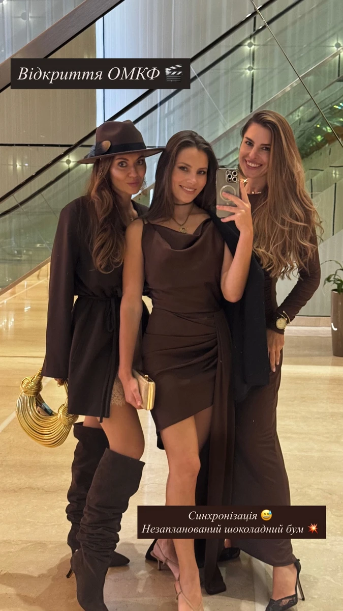 Анна Саліванчук і Антоніна Хижняк зазнімкувалися на кінофестивалі ОМКФ