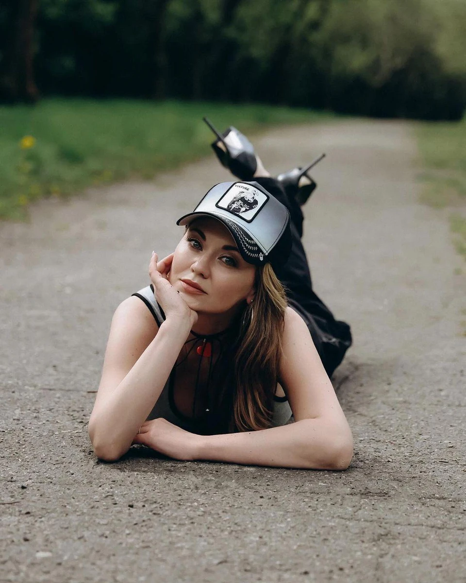 Попри негаразди зі здоров'ям, Анна не забуває піднімати настрій підписникам своїми атмосферними фото 