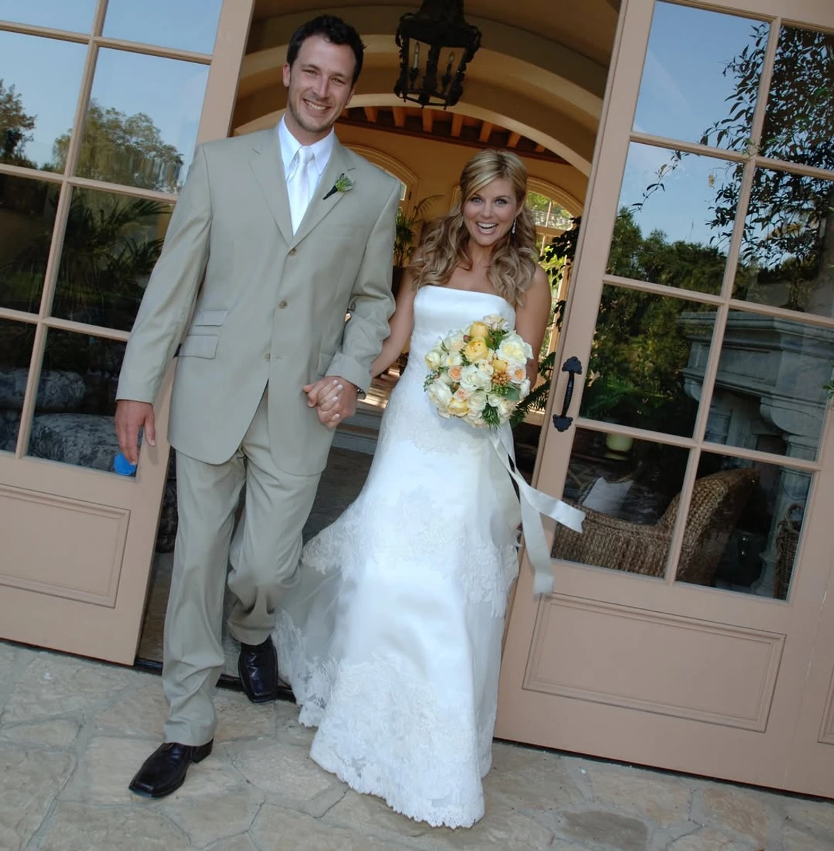 Тіффані Тіссен з Району Беверлі-Хіллз показала фото з весілля