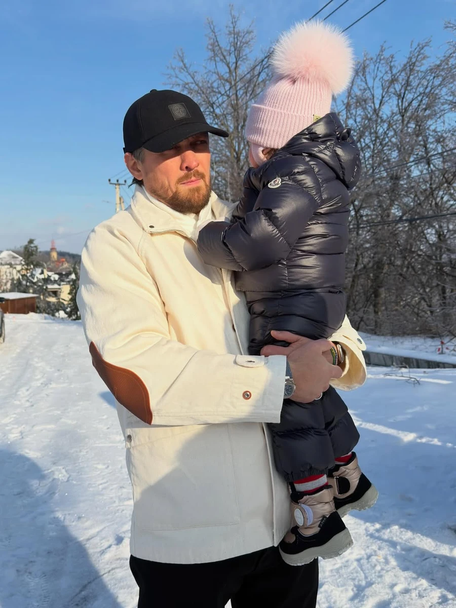 Катерина Усик помилувалася чоловіком та дочкою