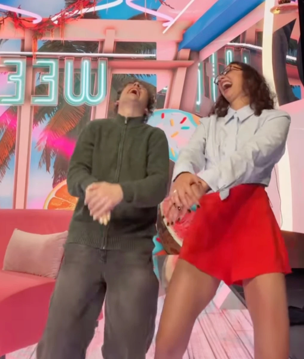 Переможець Євробачення-2024 Nemo показ кумедне відео з Києва