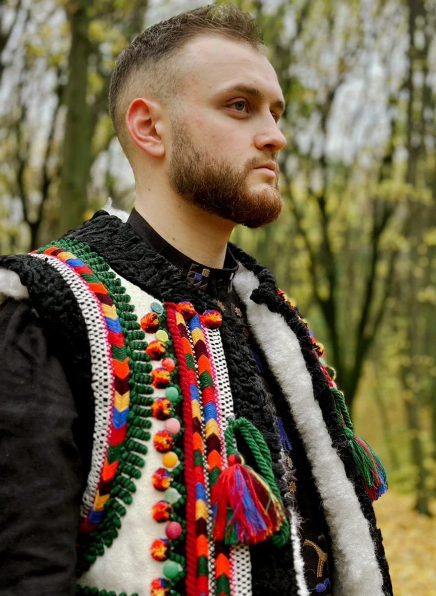 Циферблат в етнічних луках переспівали пісню Назарія Яремчука